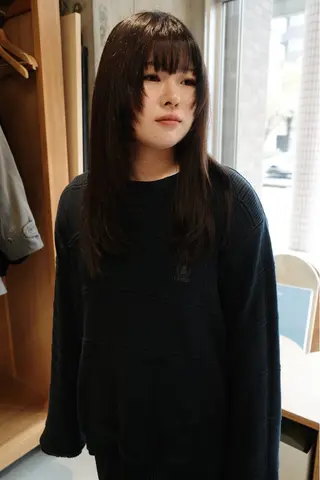 セミロング 似合わせパーマ 鮫島竜海のヘアスタイル
