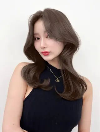 ロング カラー 韓国ヘア/レイヤー/ 顔まわり足立遥奈のヘアスタイル