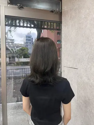 セミロング カラー 村田梨乃/ minim hairのヘアスタイル