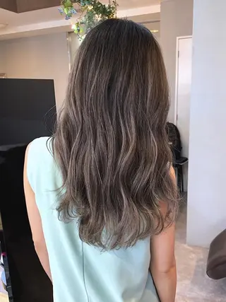 ロング カラー YUSUKE レイヤーカットカラーのヘアスタイル
