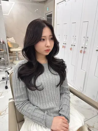 ロング のり🐼顔まわり/ 韓国/レイヤーカットのヘアスタイル