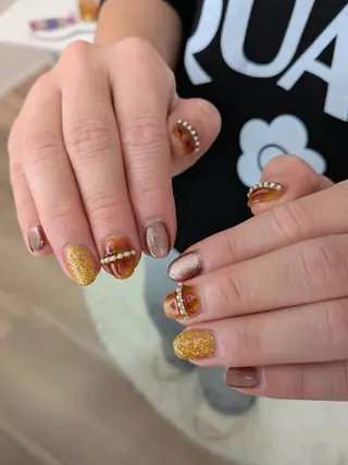 ネイル カラフルツメコ 伊藤のネイルデザイン