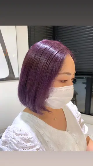 セミロング 淡いハイトーンカラー レイヤーカットゆうかのヘアスタイル
