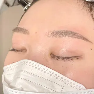 アイブロウ Paulele. 副店長Mizukiのマツエク・マツパデザイン