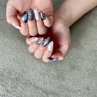 ネイル 山﨑 葉月のネイルデザイン