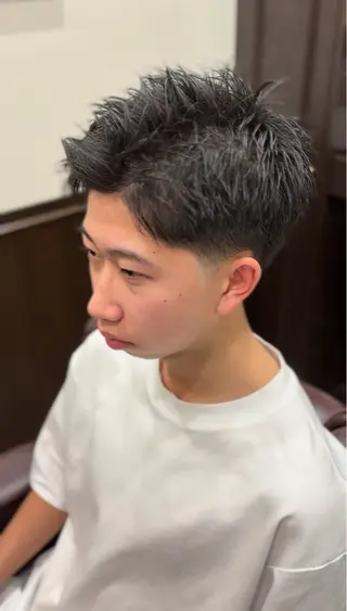 ショート 餌取 啄実のヘアスタイル