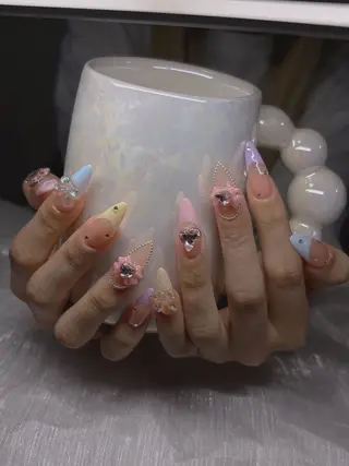 ネイル Lee Nailsのネイルデザイン