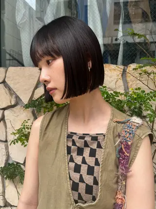 ショート AOI ハイトーン/ボブのヘアスタイル
