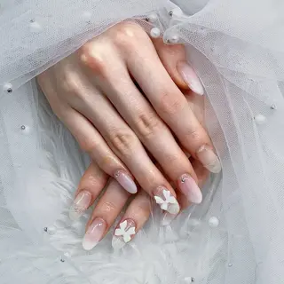 ミディアム パーツ全部¥110 サロンミミのネイルデザイン