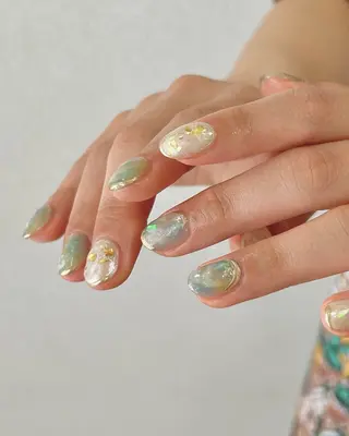 ネイル 𓂃toi. 儚げnuanceのネイルデザイン