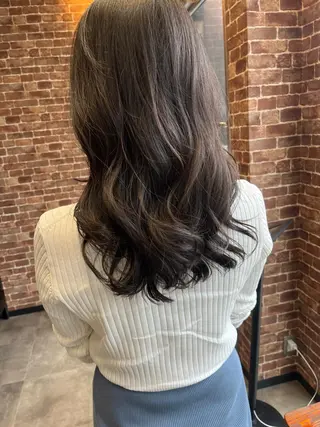 セミロング カラー パーマ ヘアアレンジ メンズ キッズ ネイル マツエク・マツパ アイブロウ 久木原 ゆりのヘアスタイル