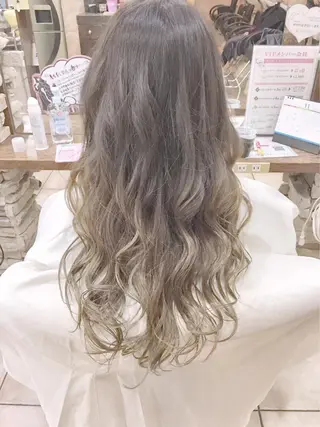 ロング カラー レイヤーカット 川田くるみのヘアスタイル