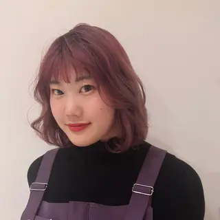 ミディアム 古屋 花織のヘアスタイル