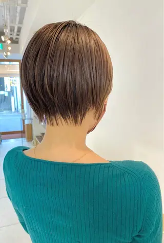 ショート カラー 安永 涼のヘアスタイル