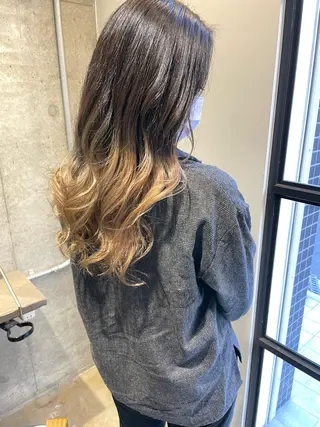 セミロング カラー ハイライトが 得意なニキです😊のヘアスタイル