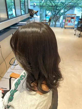 セミロング カラー オリーブカラー🫒/ ハッシュカット/みゆのヘアスタイル