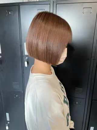 ショート カラー 韓国風レイヤー ハイトーンRYOTAのヘアスタイル