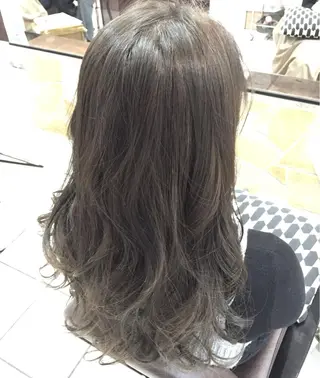 ミディアム セミロング ロング カラー 西村 達哉のヘアスタイル