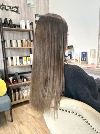 カラー 水口 琴絵のヘアスタイル