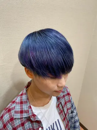 ショート カラー 宮地 崇文のヘアスタイル