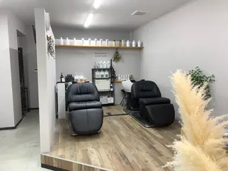 髪質改善カラーズ カフェプラスのヘアスタイル