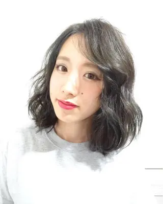 ミディアム セミロング カラー パーマ _WHITE高槻店 yusukeのヘアスタイル