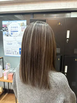 カラー beleefric 🩵チセのヘアスタイル