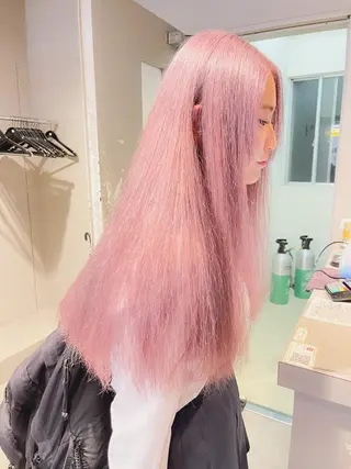 ロング カラー ハイトーン×レイヤー カットTAKUMIのヘアスタイル