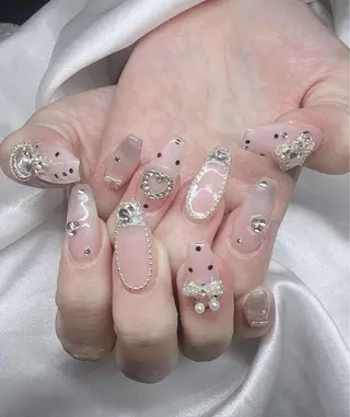 ネイル Lee Nailsのネイルデザイン