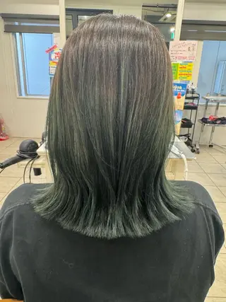 カラー ○HITOMI ○のヘアスタイル