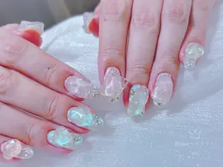 ネイル ネイルサロンエクラ 🫧Shizukaのネイルデザイン
