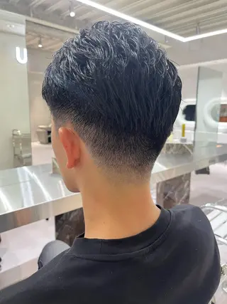 ショート メンズ ⚡メンズパーマフ ェードカットTomyのヘアスタイル