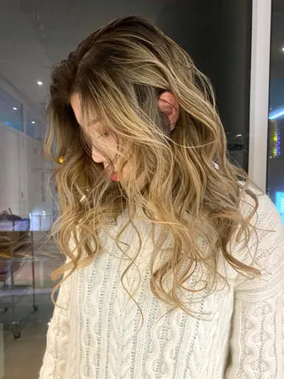 セミロング カラー welring hair salonのヘアスタイル
