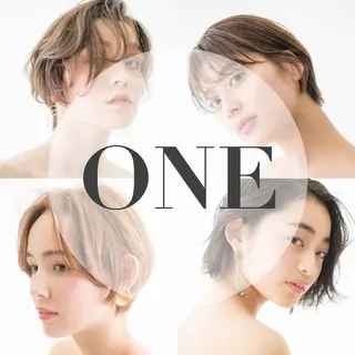カラー kento レイヤーカットのヘアスタイル