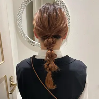 ロング カラー ヘアアレンジ MIFA レイヤー／パーマのヘアスタイル