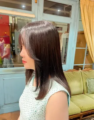 セミロング ヘアアレンジ PON　ハイトーン ショートカット心斎橋のヘアスタイル