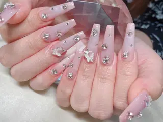 ネイル マツエク・マツパ アイブロウ Nail&eye Belire 新宿のネイルデザイン