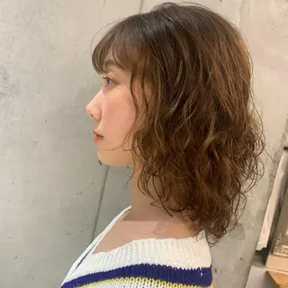 ミディアム 緑川 瑞穂のヘアスタイル