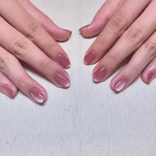 ネイル Rika🌼 シンプル•マグネットのネイルデザイン