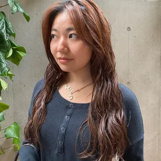 ロング 大人可愛い♡コテ巻き パーマ🌼杉田 萌恵のヘアスタイル