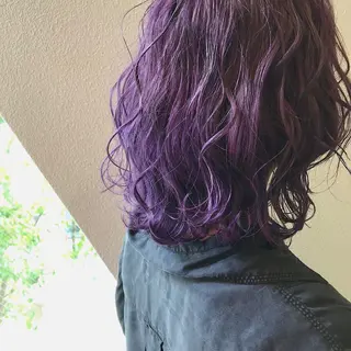 ミディアム カラー lani ブリーチ /ダブルカラーのヘアスタイル