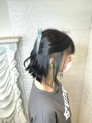 ミディアム カラー 六反 仁哉のヘアスタイル