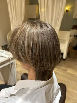 カラー メンズ 小川 遥加のヘアスタイル