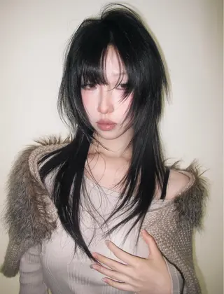 セミロング デザインカラー⭐︎★ 🐆hyo🐆のヘアスタイル