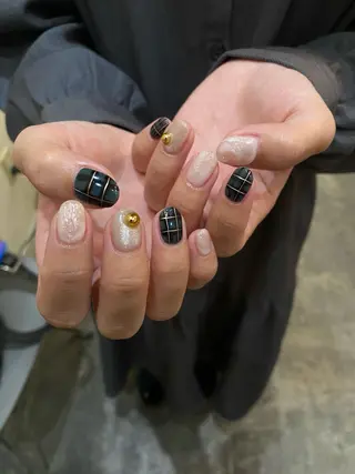 ネイル 栗林 実莉のネイルデザイン