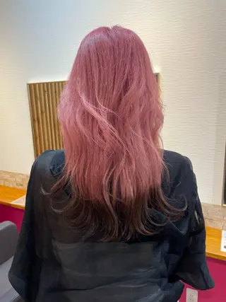 ロング カラー YUI/ ブリーチカラー🌷のヘアスタイル