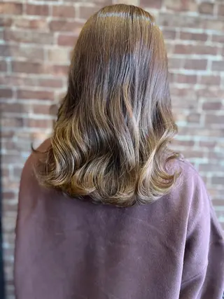 セミロング カラー パーマ ヘアアレンジ メンズ キッズ ネイル マツエク・マツパ アイブロウ 久木原 ゆりのヘアスタイル