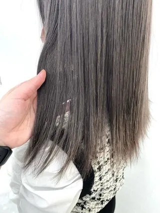 ミディアム カラー 中川 茜里のヘアスタイル