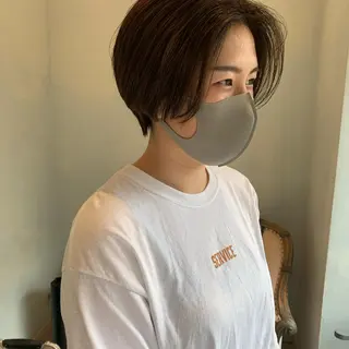 ショート SAKINO. ベージュカラーのヘアスタイル