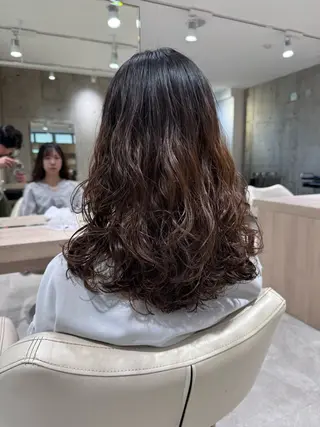 セミロング 韓国レイヤー×透明感 カラー/山崎一輝のヘアスタイル